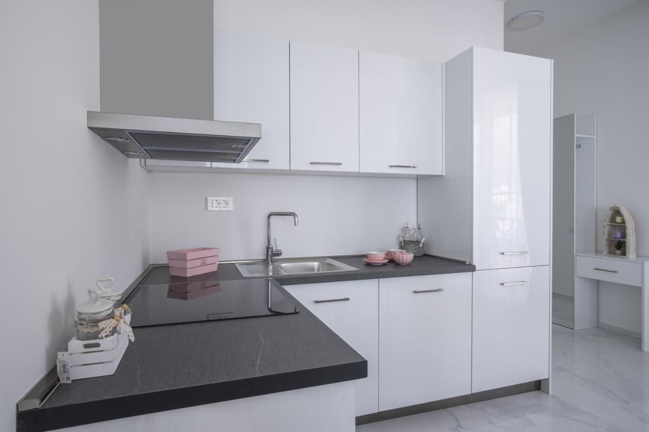Montesun Apartments Becici Boreti Eksteriør bilde