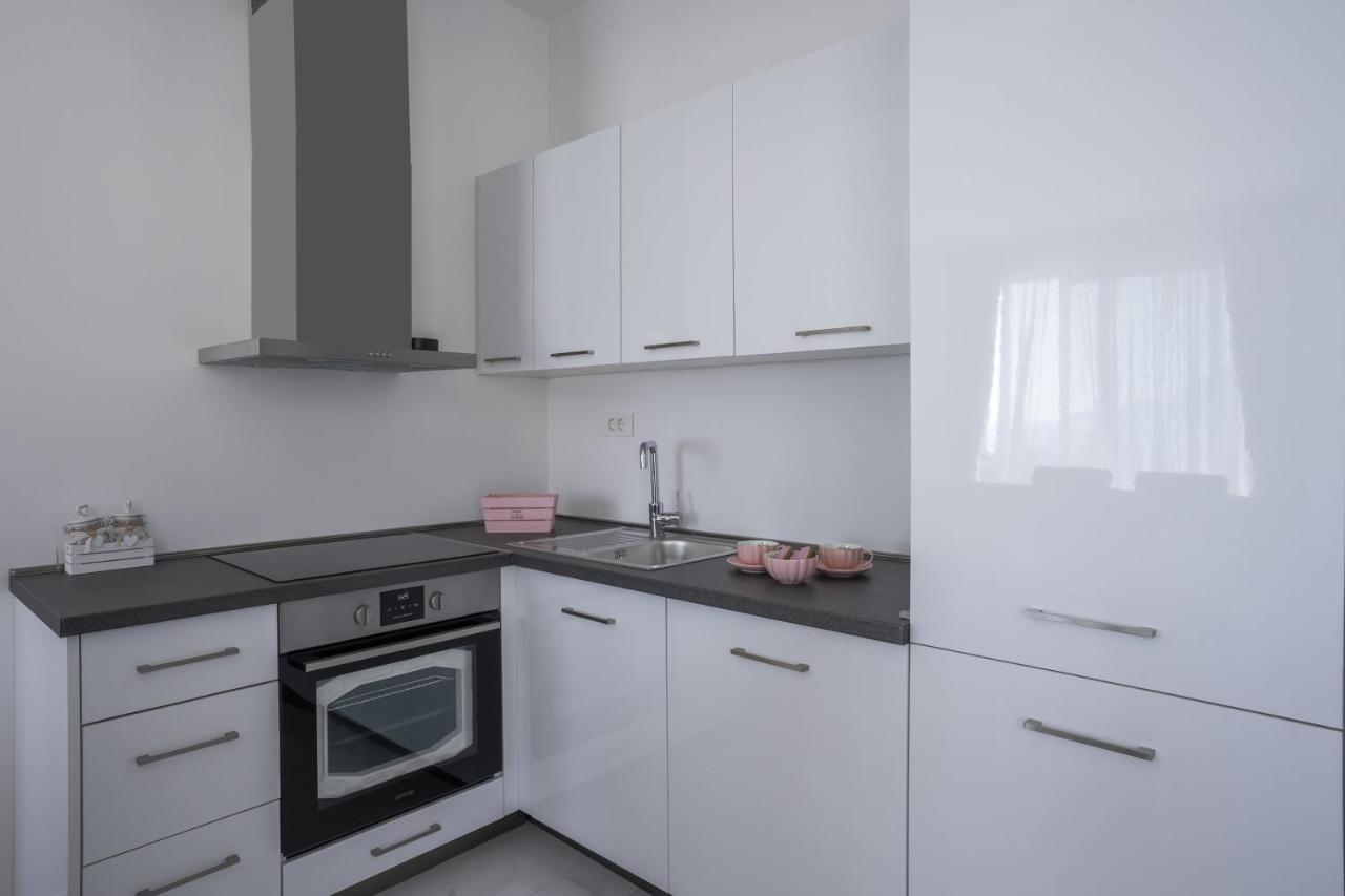 Montesun Apartments Becici Boreti Eksteriør bilde