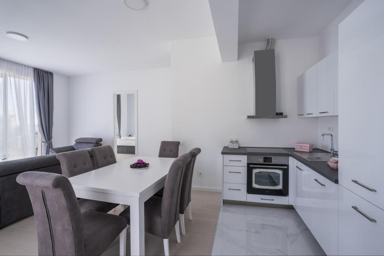 Montesun Apartments Becici Boreti Eksteriør bilde