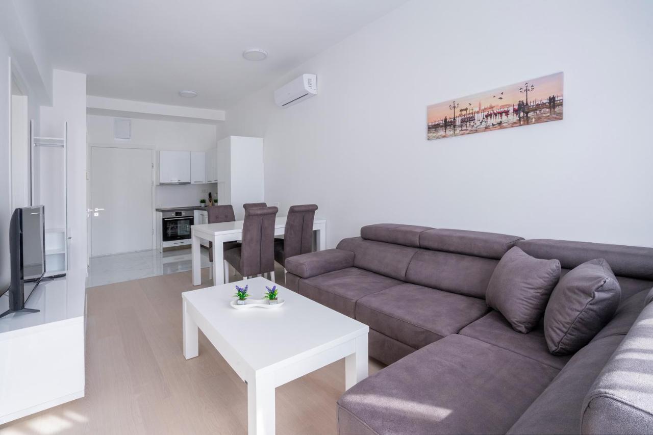 Montesun Apartments Becici Boreti Eksteriør bilde